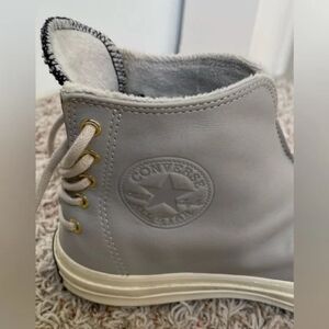 Converse Chuck Taylor, gray leather shoes, US women size 6